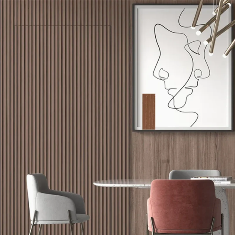 Moderna porta nascosta interiore minimalista